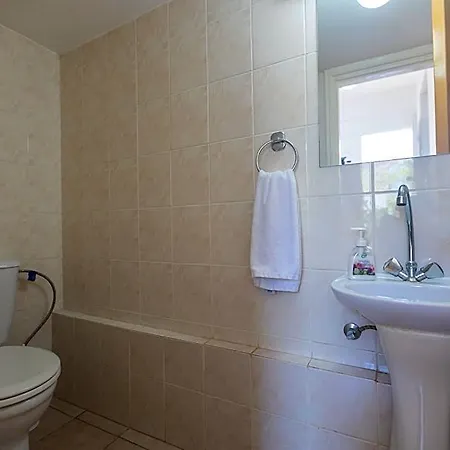 Ni38b Hotel Protaras